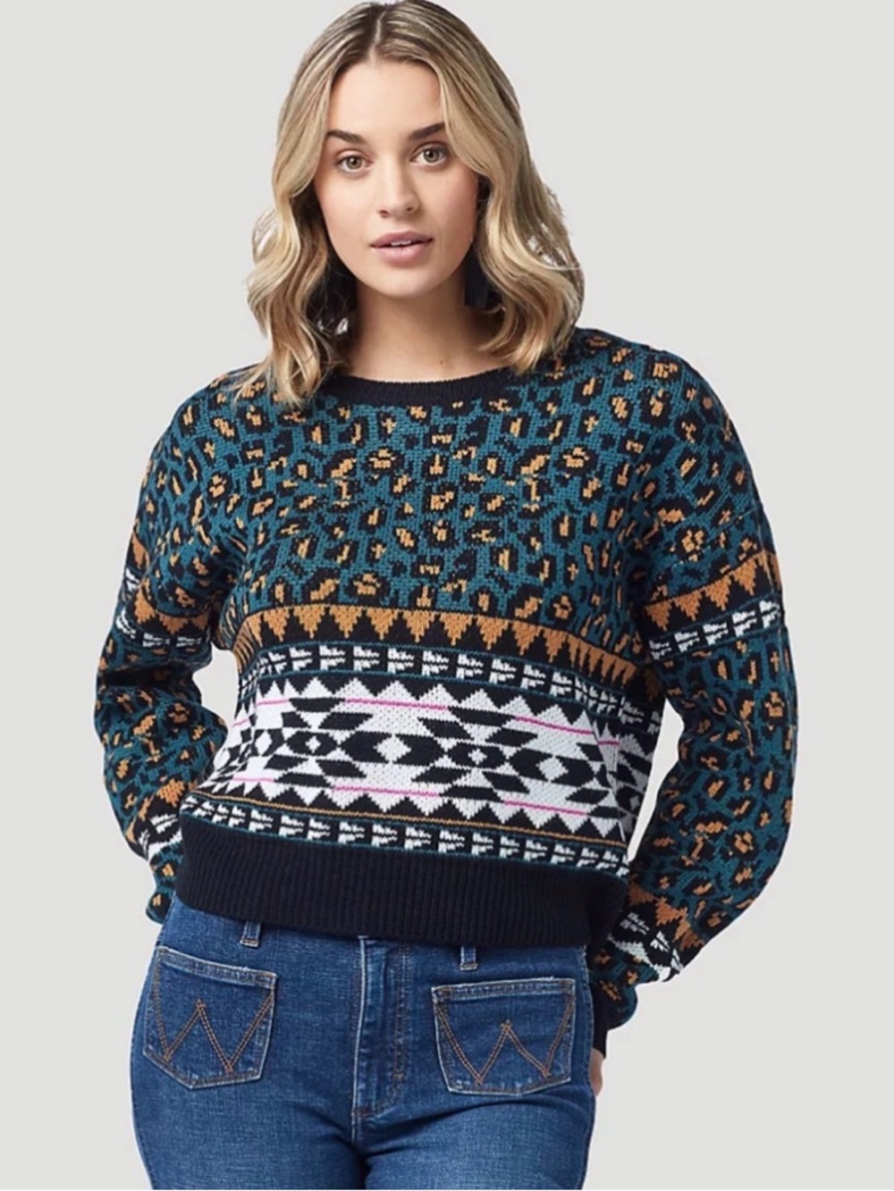 WRANGLER WOMEN'S WESTERN ANIMAL SWEATER